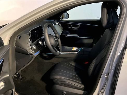 New 2026 Mercedes-Benz E 450 4MATIC Sedan image 13