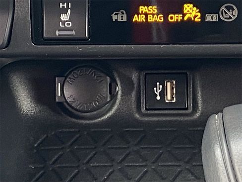 Certified 2023 Toyota RAV4 XLE w/ Convenience Package image 31