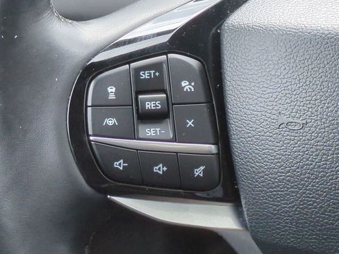 Used 2023 Ford Explorer Platinum w/ Technology Package AWD/4WD image 25
