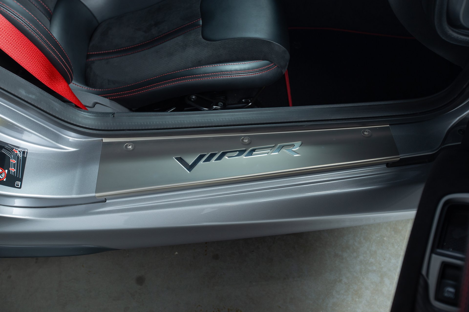 Used 2017 Dodge Viper ACR w/ Extreme Aero Package RWD image 25