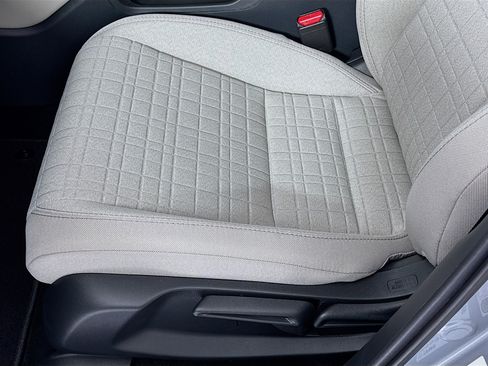 New 2027 Honda HR-V LX image 18
