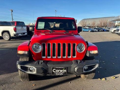 Used 2021 Jeep Wrangler Unlimited Sahara image 3