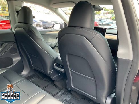 Used 2024 Tesla Model Y 2WD image 60