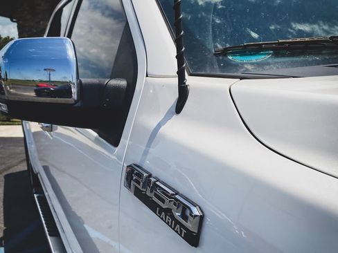 Used 2018 Ford F150 Lariat AWD/4WD image 2