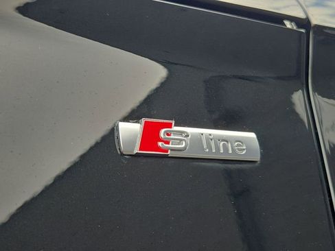 Used 2023 Audi Q5 2.0T Premium w/ Convenience Package image 31