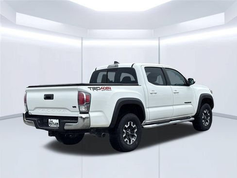 Used 2023 Toyota Tacoma TRD Off-Road AWD/4WD image 8