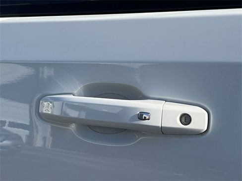 Used 2022 GMC Sierra 1500 AT4 w/ Technology Package image 31