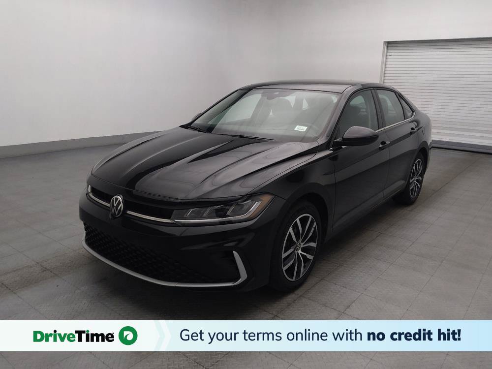 Used 2025 Volkswagen Jetta SE FWD image 1