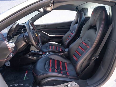 Used 2018 Ferrari 488 Spider RWD image 30