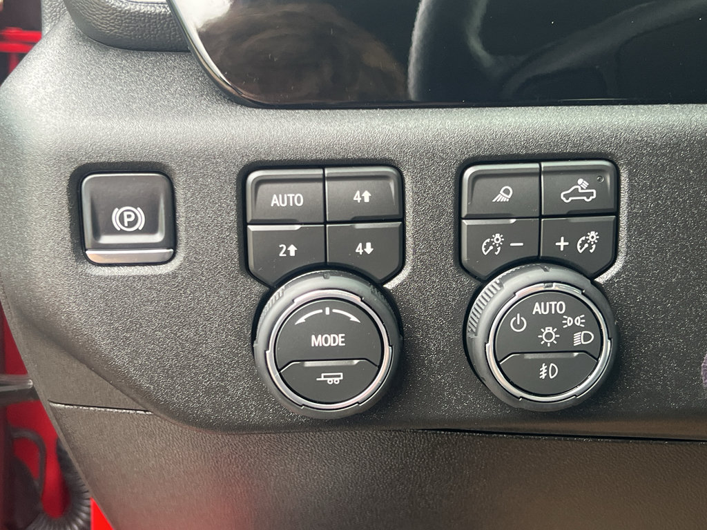 Used 2026 Chevrolet Silverado 3500 LT w/ Trail Boss Package AWD/4WD image 13