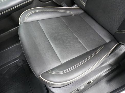 Used 2021 Chevrolet Suburban Premier AWD/4WD image 11