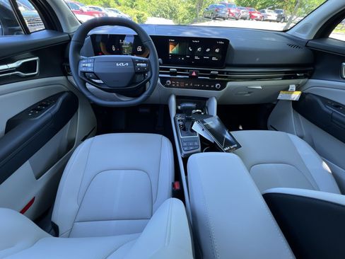 New 2026 Kia Sportage EX w/ EX Panorama Roof Package FWD image 40