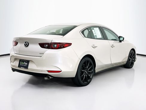 Used 2024 MAZDA MAZDA3 s FWD image 9