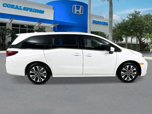 New 2026 Honda Odyssey Elite image 6