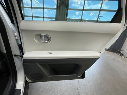 Used 2024 Hyundai Ioniq 5 SE image 20