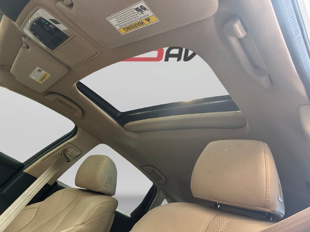 Used 2025 Acura TLX w/ Technology Package FWD image 12