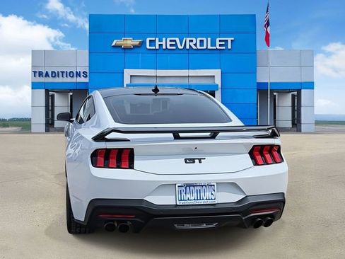Used 2025 Ford Mustang GT Premium w/ GT Performance Package RWD image 8