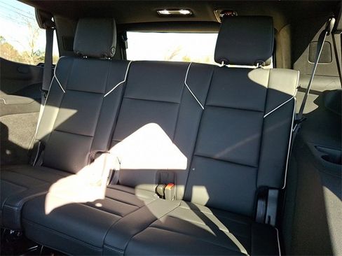 Certified 2023 Cadillac Escalade Premium Luxury image 9