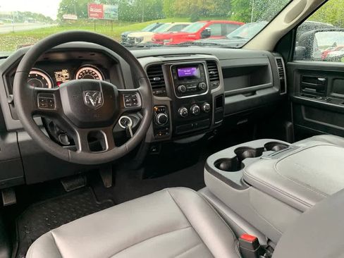 Used 2018 RAM 1500 Express AWD/4WD image 20