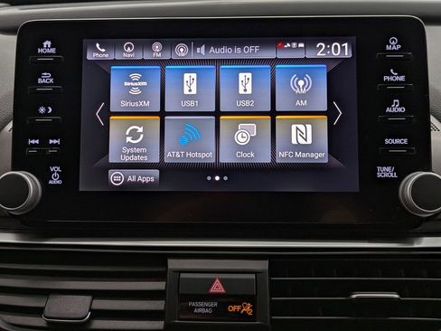 Used 2018 Honda Accord Touring image 34