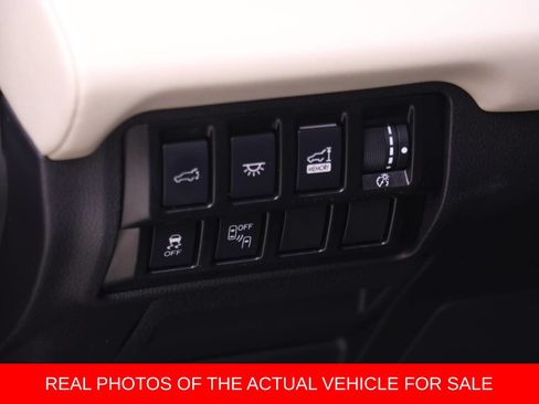 Used 2022 Subaru Ascent Limited w/ Technology Package AWD/4WD image 15
