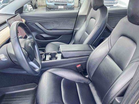 Used 2018 Tesla Model 3 Long Range image 16