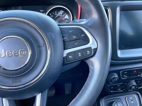 Used 2021 Jeep Compass Trailhawk AWD/4WD image 19