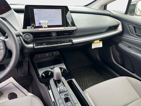 Used 2026 Toyota Prius LE FWD image 21