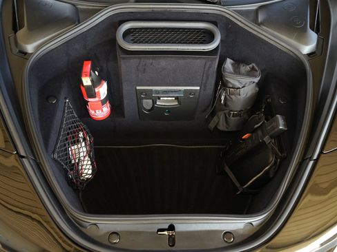 Used 2024 McLaren 750S Spider RWD image 32