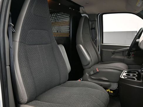 Used 2024 Chevrolet Express 2500 w/ Driver Convenience Package image 34