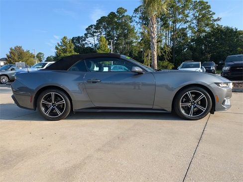 Used 2024 Ford Mustang Premium image 2