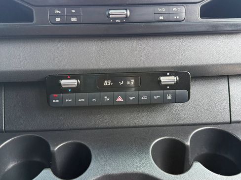 Used 2019 Mercedes-Benz Sprinter 2500 w/ Premium Package image 17