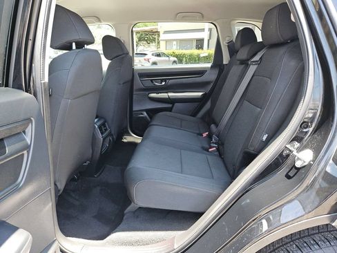 Used 2025 Honda CR-V LX image 17