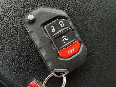 Used 2023 Jeep Wrangler Sport S image 32