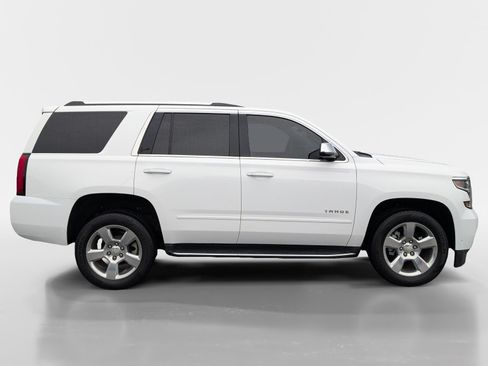 Used 2019 Chevrolet Tahoe Premier AWD/4WD image 3