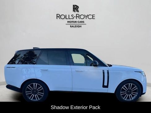 Used 2023 Land Rover Range Rover SE image 4