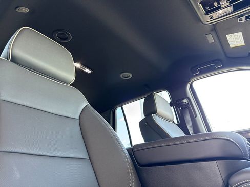 New 2026 GMC Yukon Elevation RWD image 17