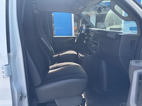 Used 2025 GMC Savana 2500 w/ Driver Convenience Package RWD image 24