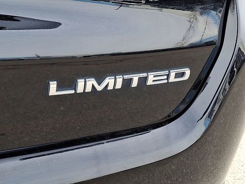 Used 2024 Jeep Compass Limited image 31