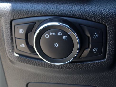 Used 2015 Ford F150 Lariat w/ Equipment Group 502A Luxury AWD/4WD image 22