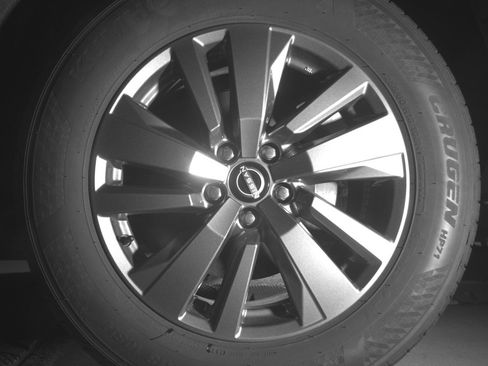 Used 2025 Nissan Pathfinder SV image 14