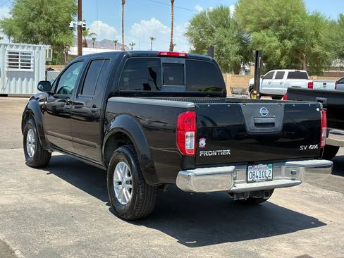 Used 2017 Nissan Frontier SV AWD/4WD image 5