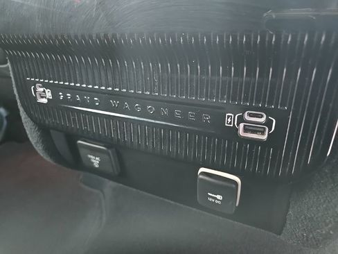 Used 2024 Jeep Grand Wagoneer L Series II w/ Quick Order Packagew 28T AWD/4WD image 99
