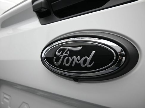 New 2025 Ford Ranger Raptor image 24