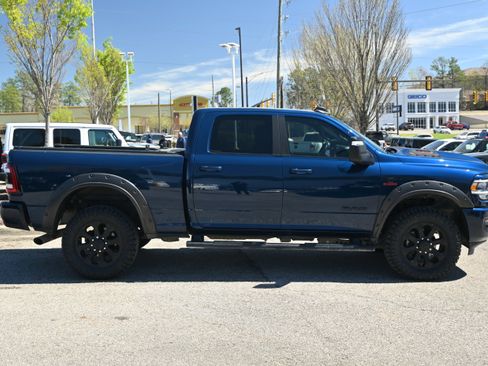 Used 2024 RAM 2500 Laramie w/ Night Edition image 16