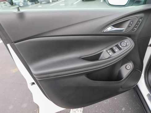 Certified 2022 Buick Encore GX Essence w/ Experience Buick Package image 13