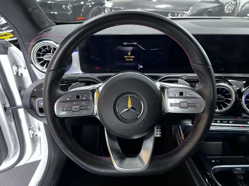 Used 2023 Mercedes-Benz CLA 250 image 11