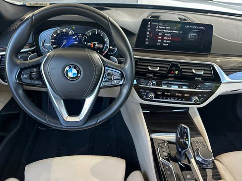 Used 2017 BMW 530i RWD image 18