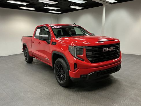 Used 2026 GMC Sierra 1500 Elevation AWD/4WD image 7