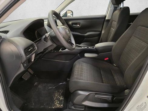 New 2027 Honda HR-V LX image 14